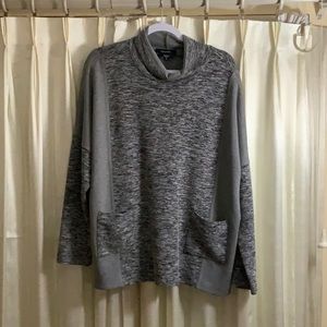 Karen Kane XL Sweatshirt Tunic with front pockets.